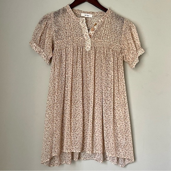 Freeway Tops - Freeway | Sheer Floral Blouse | Small